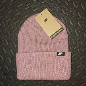 Unisex Nike Mauve Beanie One Size